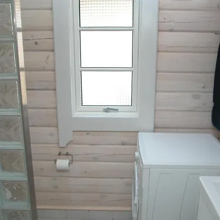 Three-bedroom Holiday In Rønne
